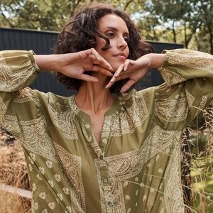 REPEAT / Olive Bandana Blouse